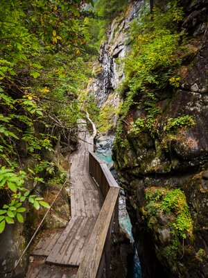Durchquerung Gornerschlucht auf Holzbrücken | © Pascal Gertschen